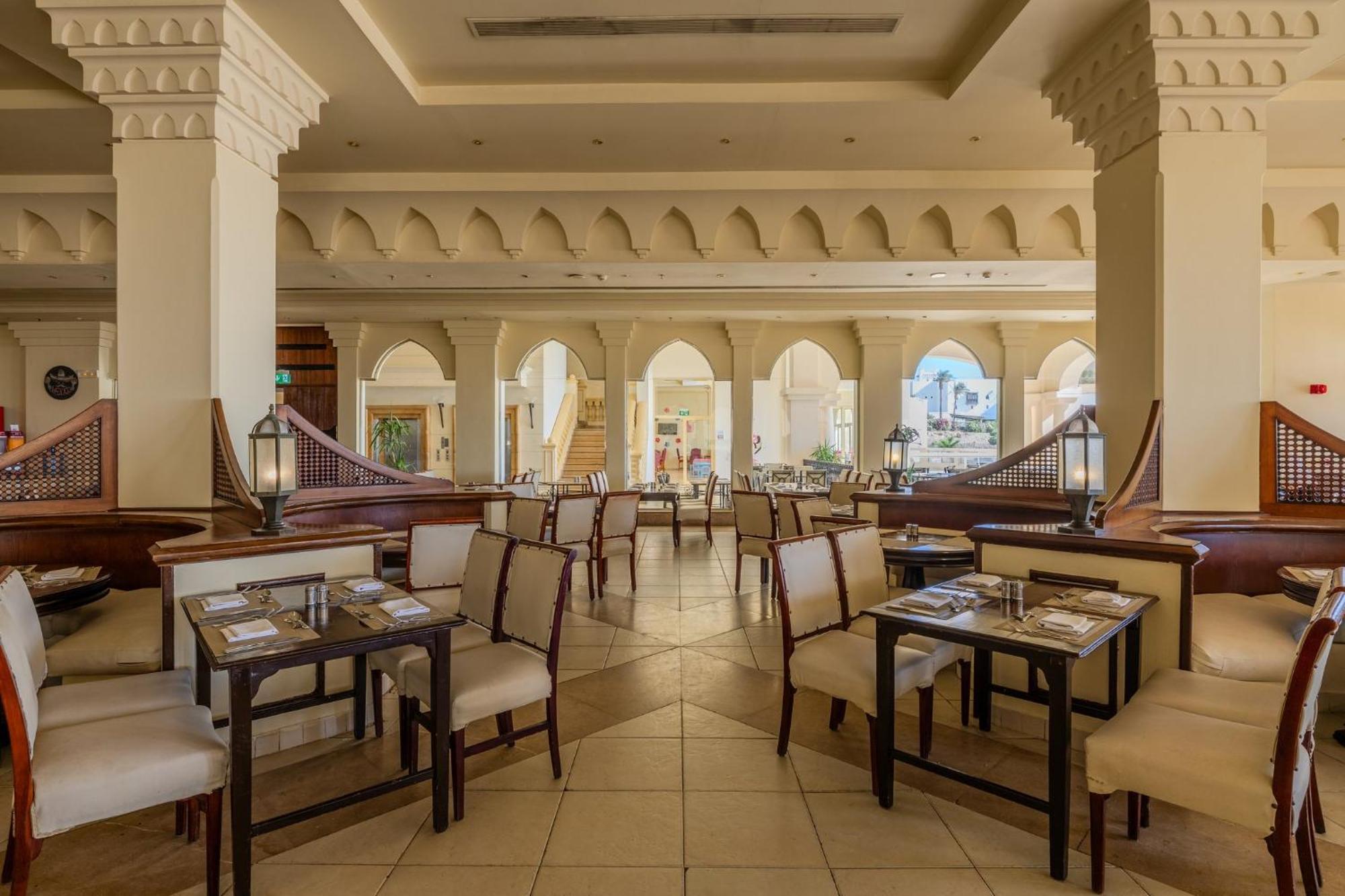 فندق Continental Plaza